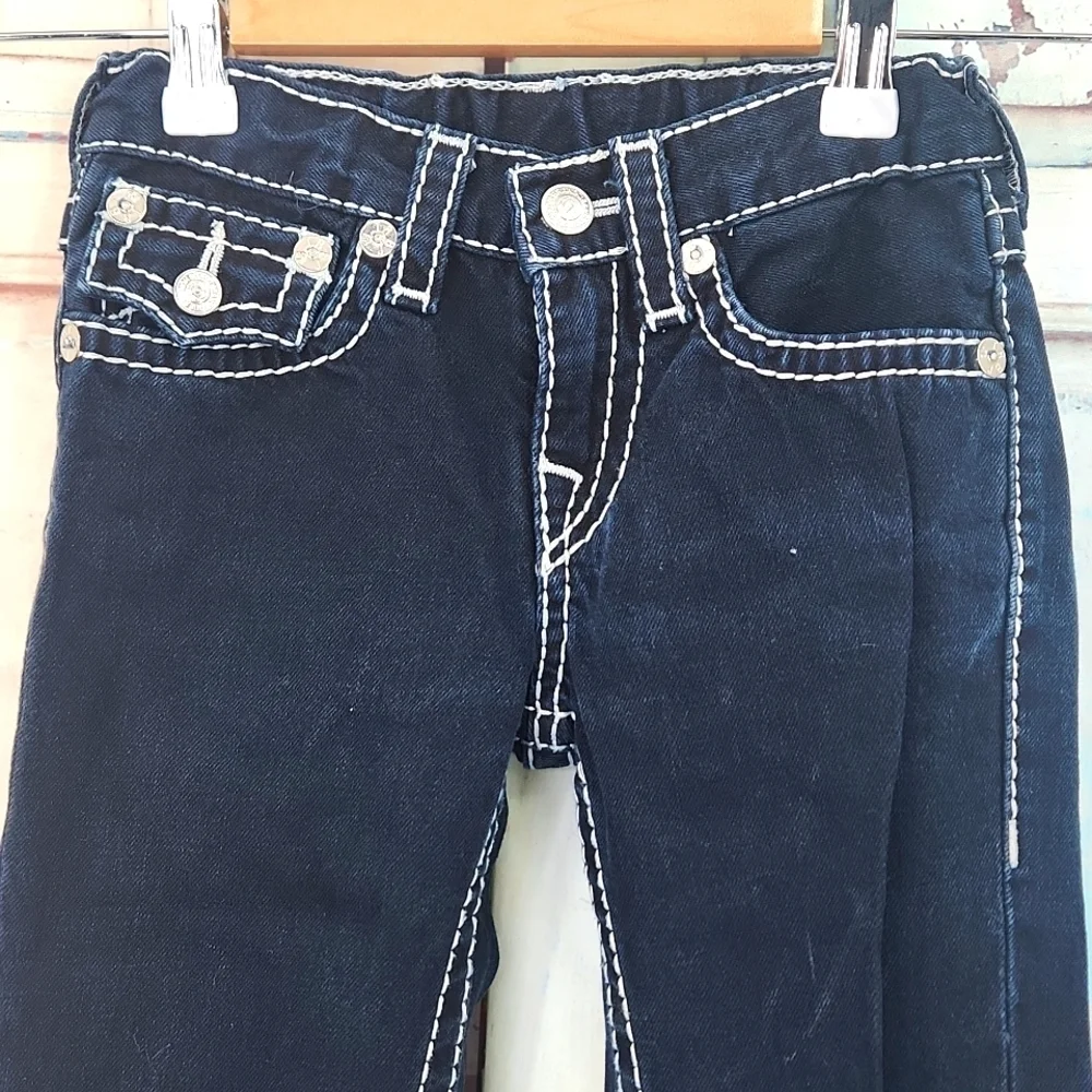 True Religion‎ Big T Natural Jeans with Flap Pockets